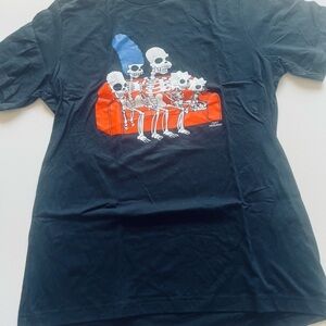 NWOT The Simpsons T Shirt Halloween Skeleton Family On Couch New (E3)